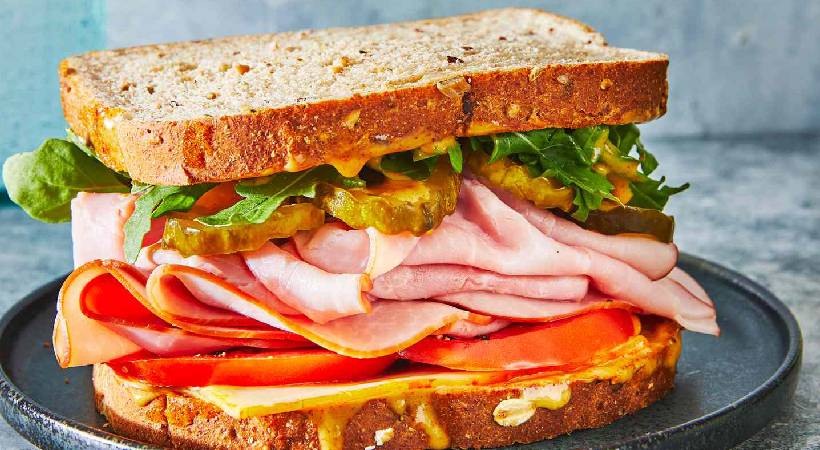 Gujarat woman seeks 50 lakh compensation after receiving chicken sandwich instead of paneer