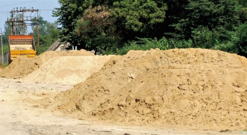 malappuram sand mafia police attack