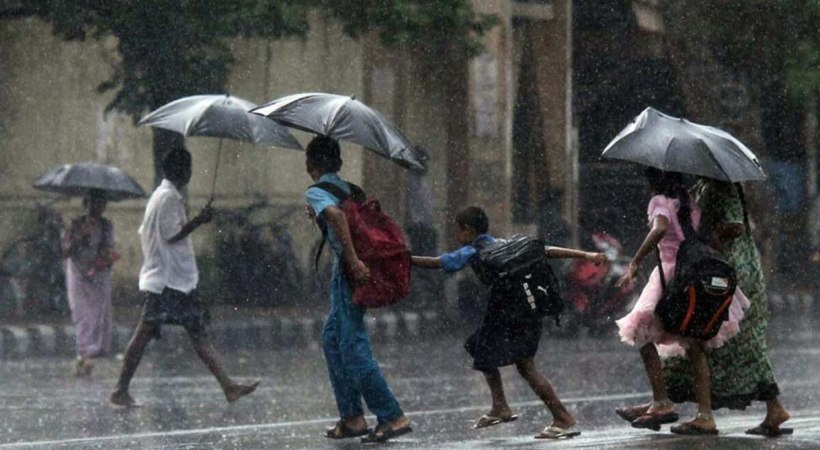 kerala rains holiday for schools in 5 districts