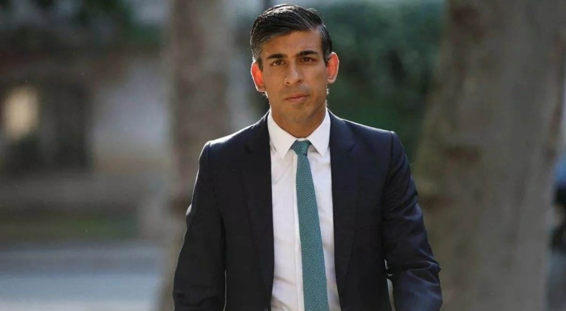 Rishi Sunak resigns as UK prime minister