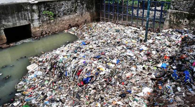 high court directs to remove water from amayizhanjan canal