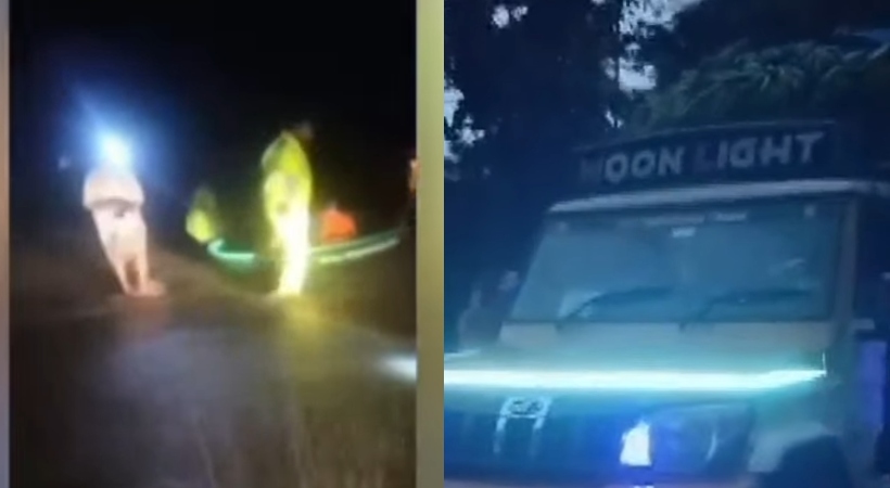 vehicles trapped in Muthanga road in heavy rain