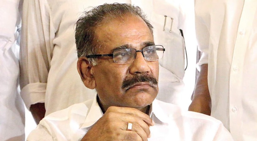 discussions in NCP to remove A K saseendran from minister post