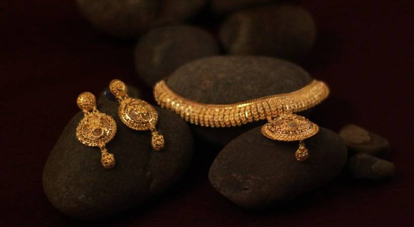 gold price kerala gold rate hiked to a new record