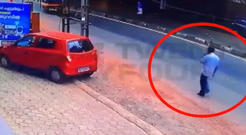 CCTV visuals of Naveen babu and prashanthan meeting out