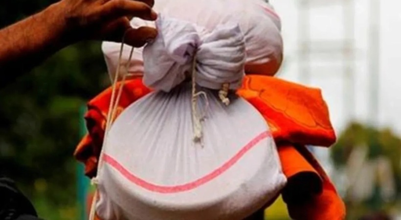 Sabarimala pilgrims allowed to take coconuts to Irumudikettu by plane