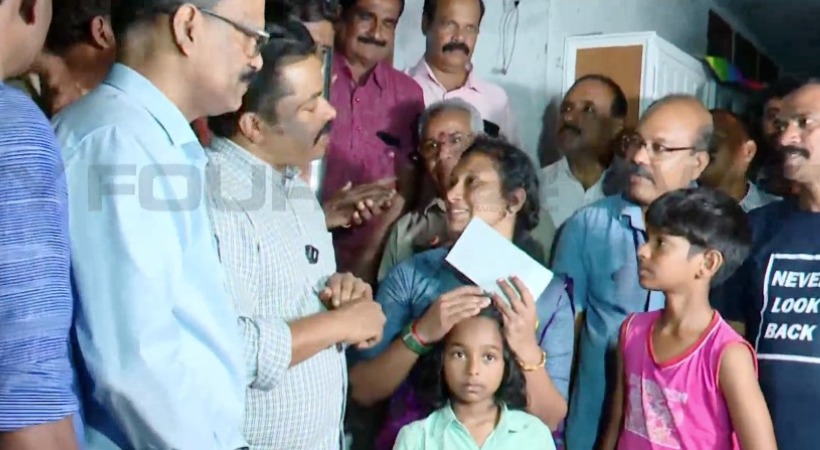 Lulu group financial help for sandhya