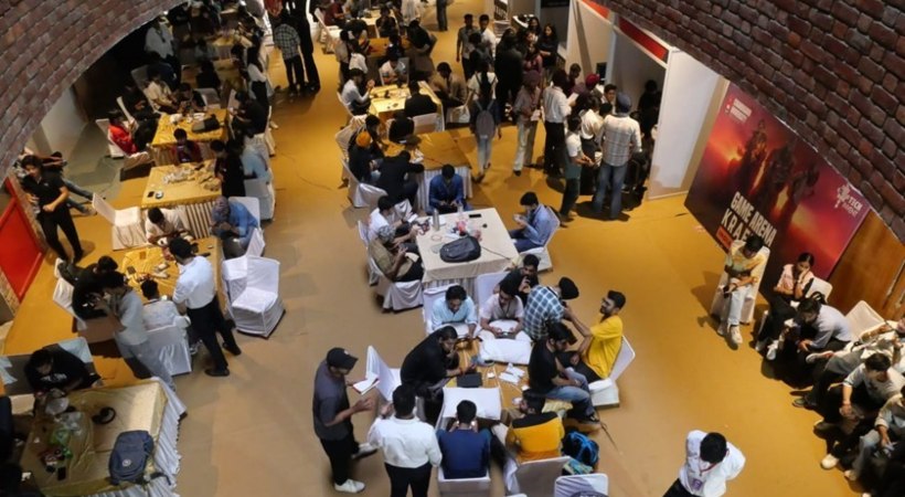 E-Sports Tournaments on 64 College Campuses