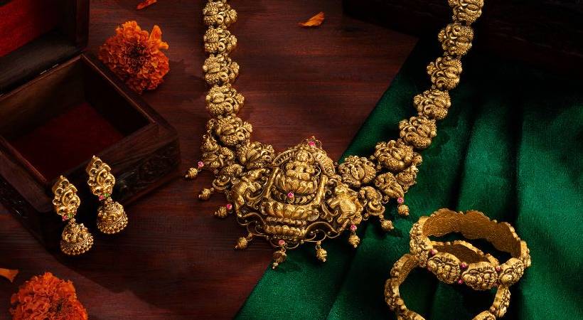 gold price hiked kerala May 24