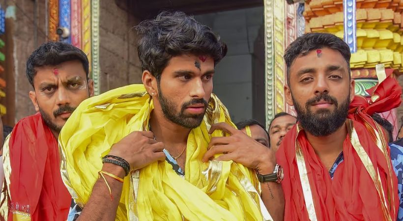 Varun Chakravarthy_Washington Sundar_ and Axar Patel