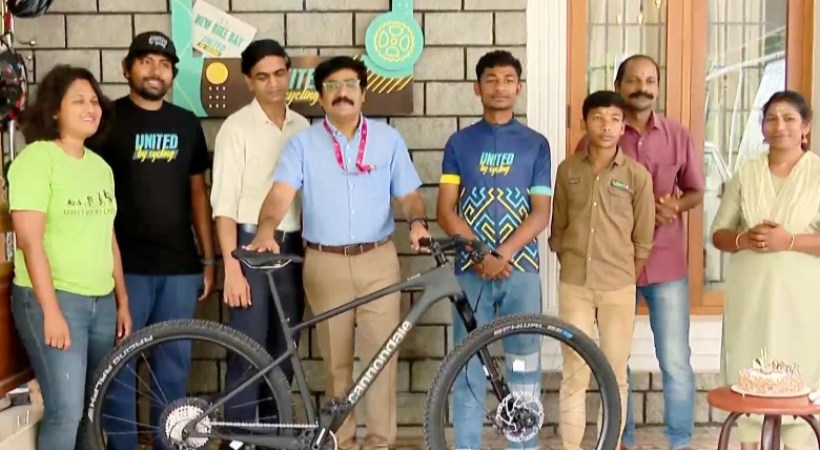 24 gifted akhil gireesh new cycle for national mountain cycling competition