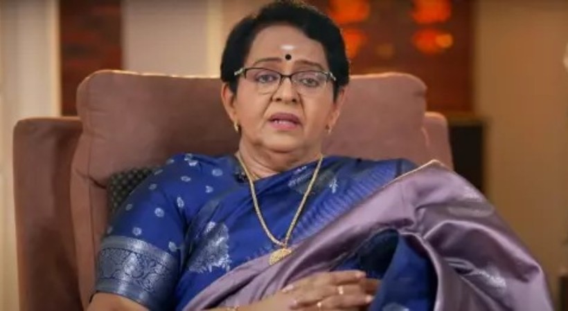 mallika sukumaran replay to major ravi amid empuraan row