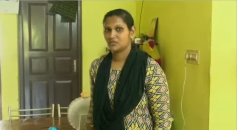 alappuzha woman protesting against husband and inlaws