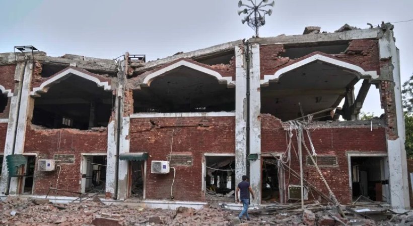 pakistan says contact between Pakistan, India national security advisers