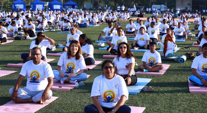 Indian Embassy in Kuwait organizes mega yoga session