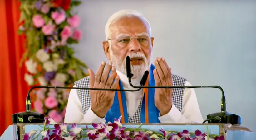 Narendra Modi slams Lalu Prasad Yadav