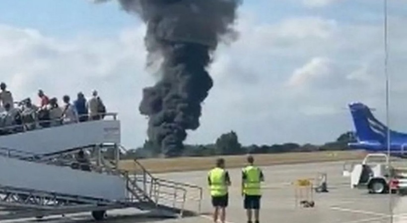 plane crashes at UK airport