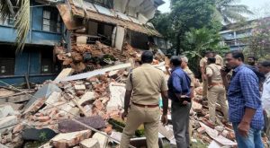 Media not allowed to enter Kottayam Medical College accident site