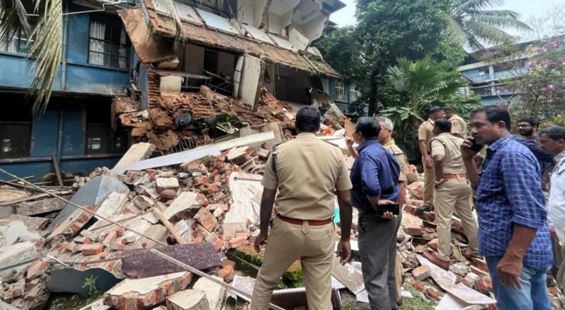 Media not allowed to enter Kottayam Medical College accident site