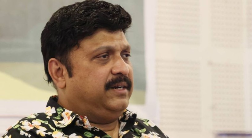 conflict between minister ganesh kumar and ksrtc union over national strike