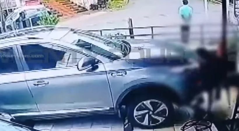 Four-year-old dies after car crashing into charging station