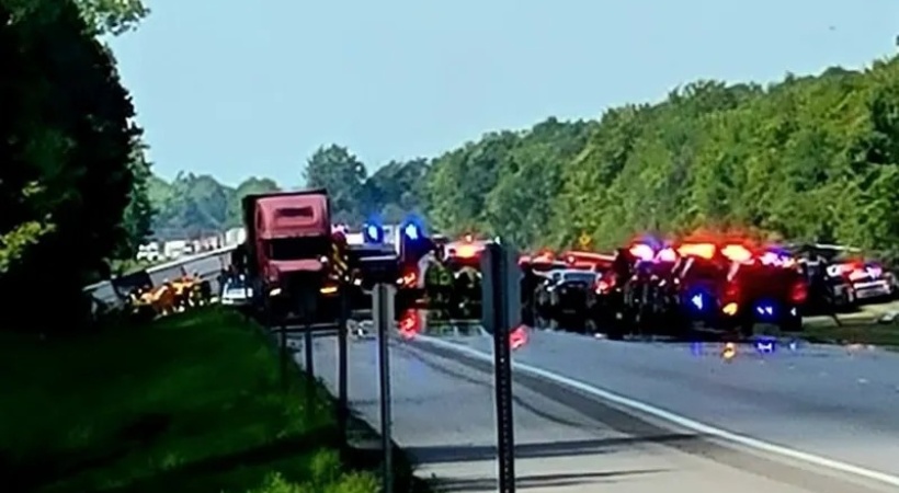 Five dead after tour bus crashes on New York highway 