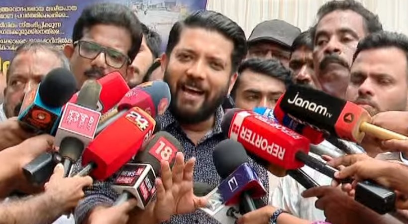 shafi parambil on allegations against rahul mamkoottathil
