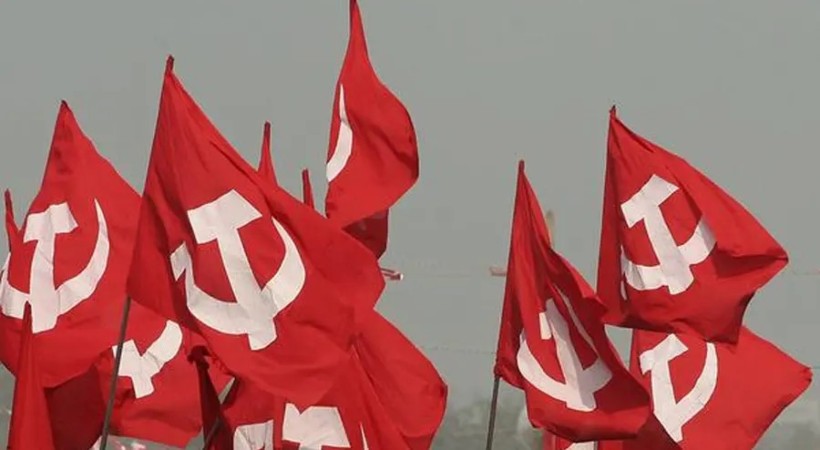 criticism over visiting astrologer in cpim meeting
