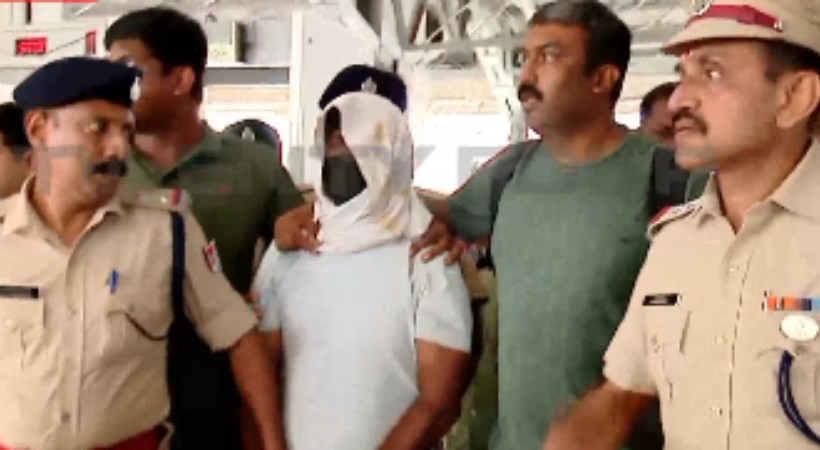robbery train (1)