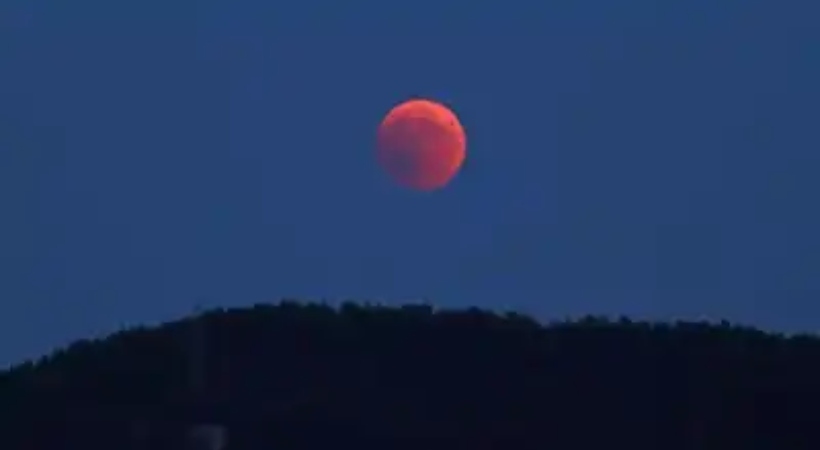 blood moon