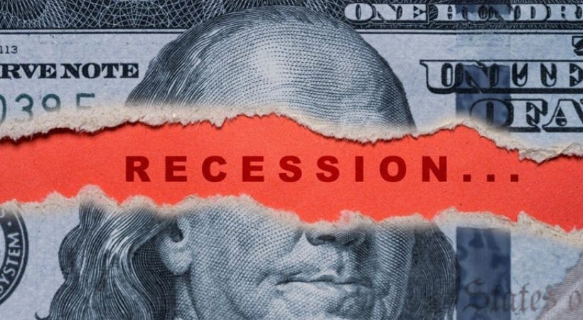 Moody's Economist Warns about Economic Recession in america